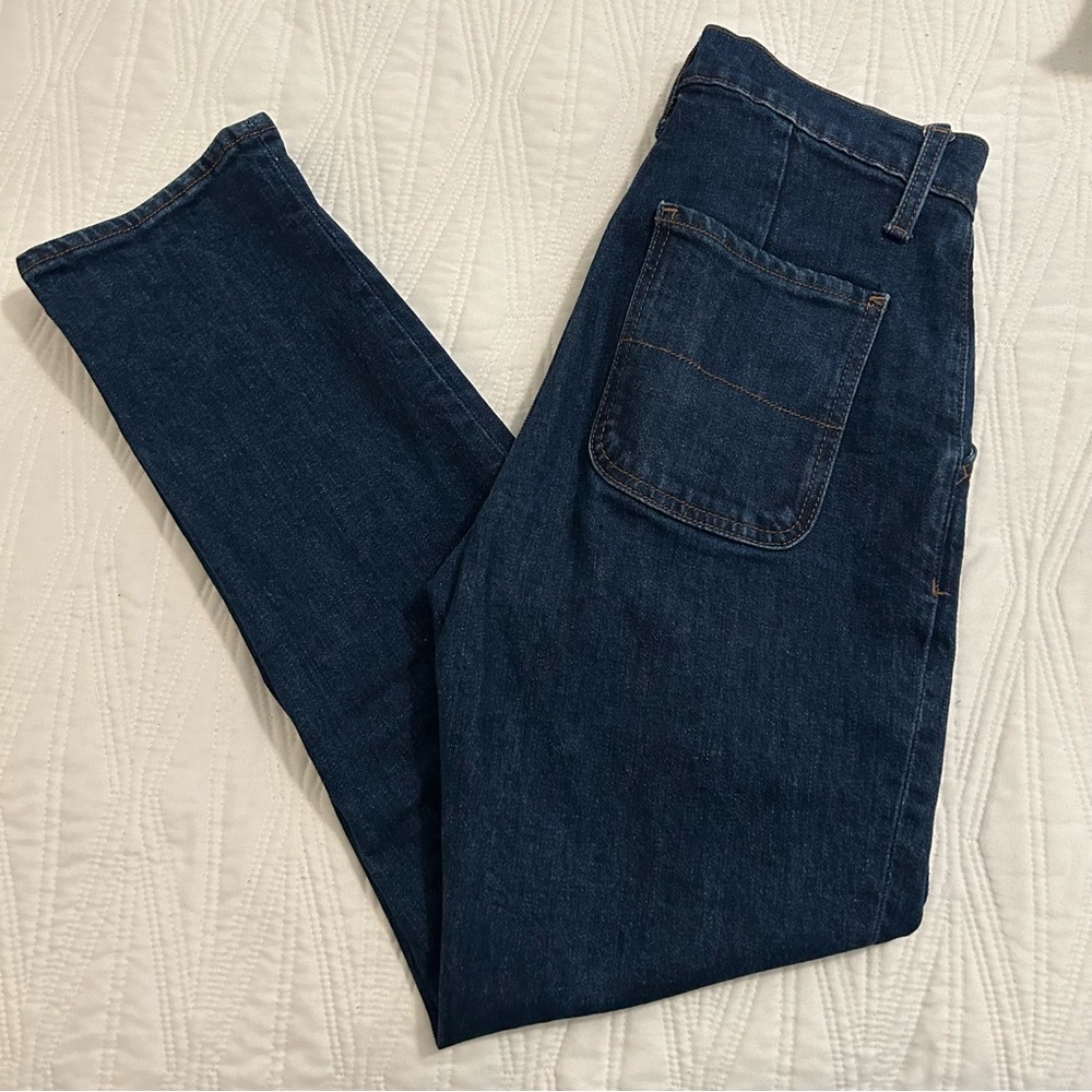 Old Navy Sky-Hi Straight Extra High Rise Jeans